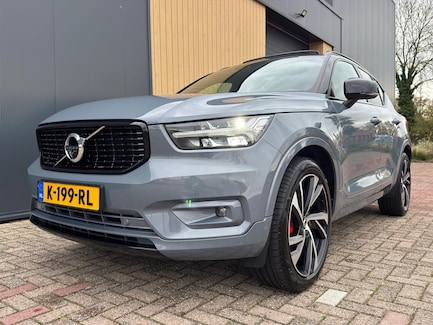 Volvo XC40 0
