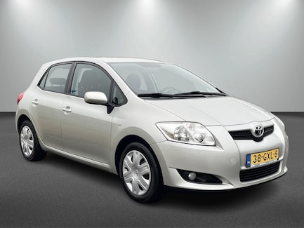 Toyota Auris 0