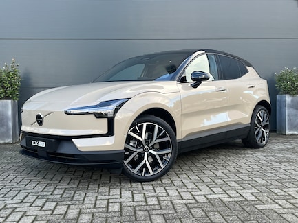 Volvo EX30 0
