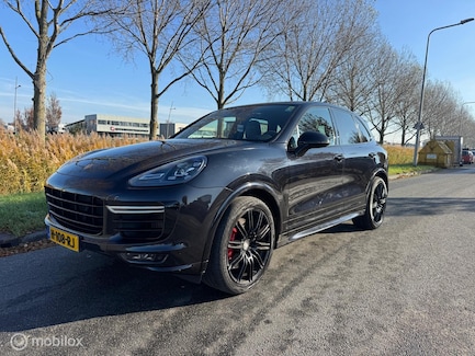 Porsche Cayenne 0