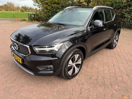 Volvo XC40 0