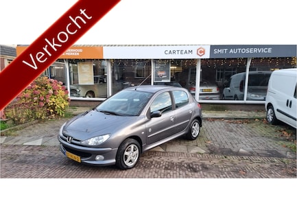 Peugeot 206 0