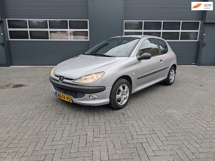 Peugeot 206 0