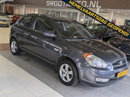 Hyundai Accent 0