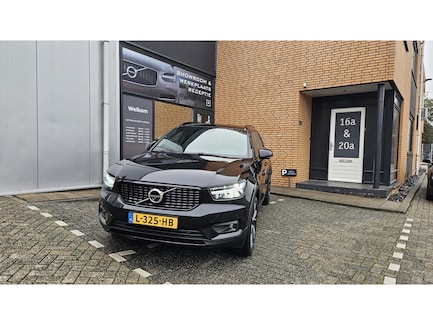 Volvo XC40 0