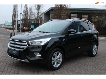 Ford Kuga 0