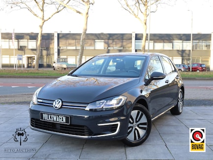 Volkswagen E-Golf 0