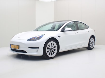 Tesla Model 3 0