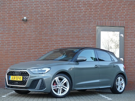 Audi A1 0