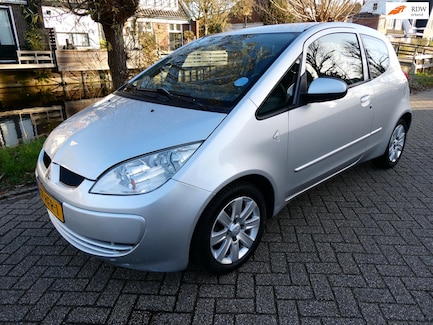 Mitsubishi Colt 0