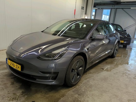 Tesla Model 3 0