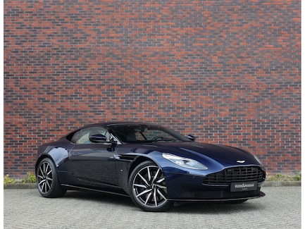 Aston Martin DB11 0