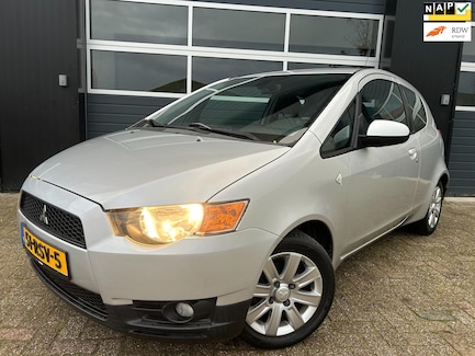 Mitsubishi Colt 0