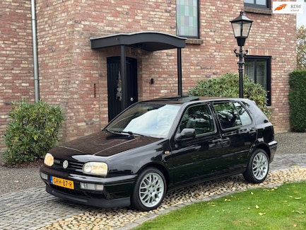 Volkswagen Golf 0