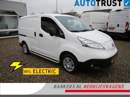 Nissan E-NV200 0