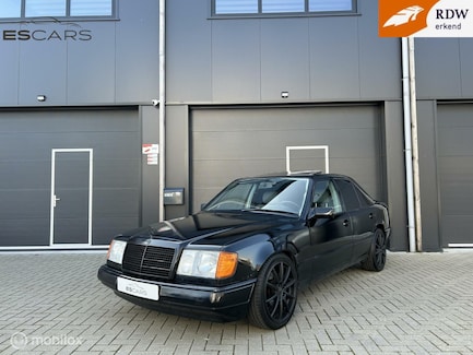 Mercedes-Benz 200-Serie 0