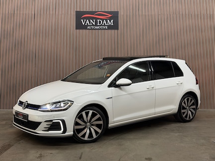 Volkswagen Golf 0