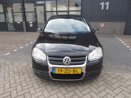 Volkswagen Golf 0