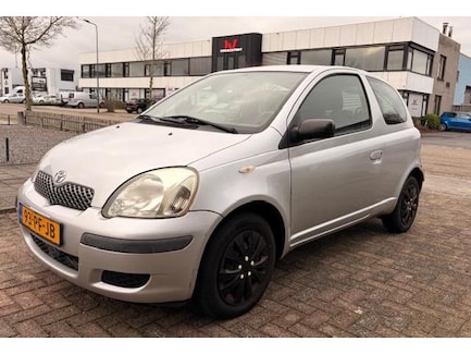 Toyota Yaris 0