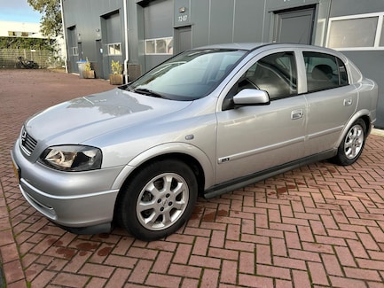 Opel Astra 0