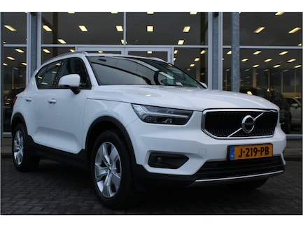 Volvo XC40 0