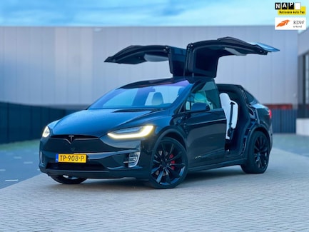 Tesla Model X 0