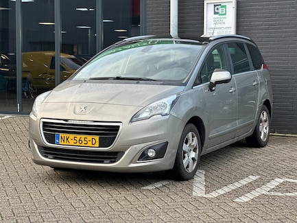Peugeot 5008 0