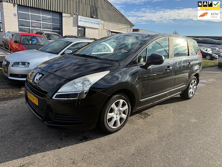 Peugeot 5008 0