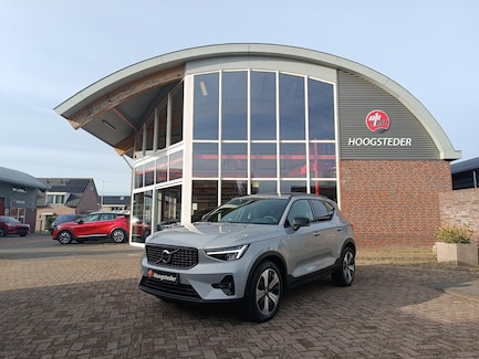 Volvo XC40 0