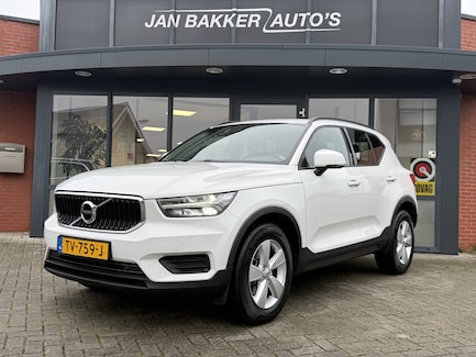 Volvo XC40 0