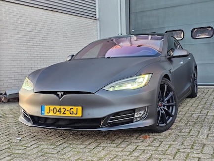 Tesla Model S 0