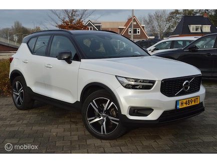 Volvo XC40 0