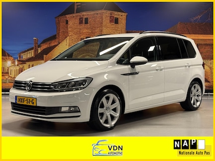 Volkswagen Touran 0