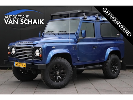 Land Rover Defender 0