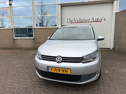 Volkswagen Touran 0