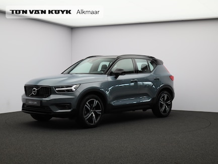 Volvo XC40 0