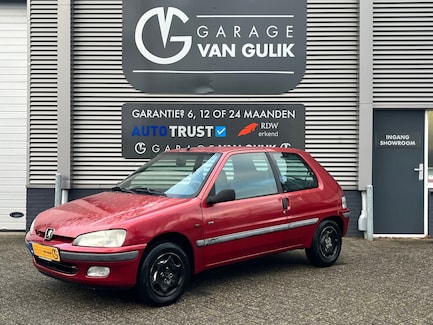 Peugeot 106 0