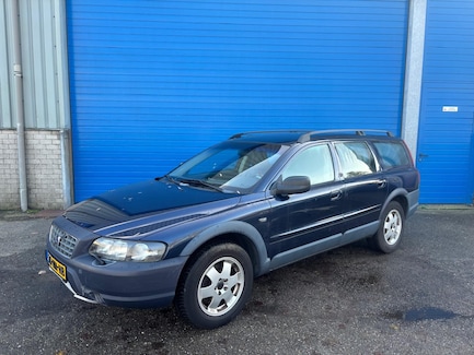 Volvo V70 Cross Country 0