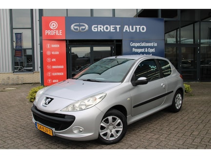 Peugeot 206+ 0