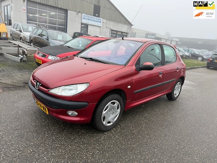 Peugeot 206 0