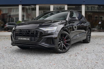 Audi SQ8 0