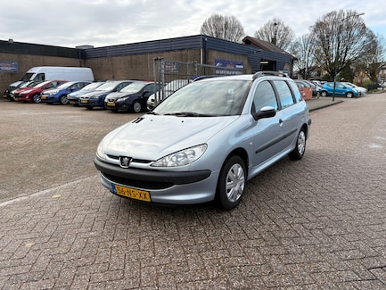 Peugeot 206 0
