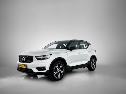 Volvo XC40 0