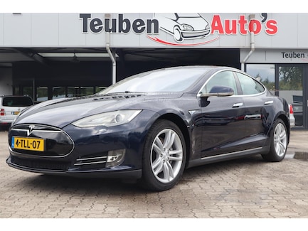 Tesla Model S 0