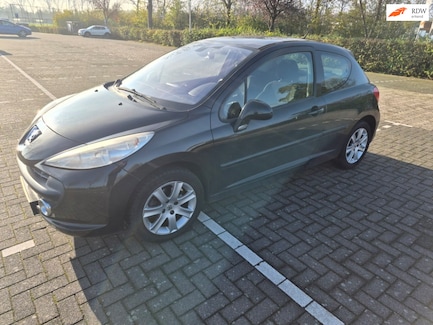 Peugeot 207 0