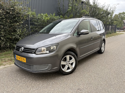 Volkswagen Touran 0