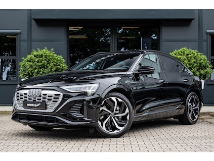 Audi Q8 Sportback e-tron 0