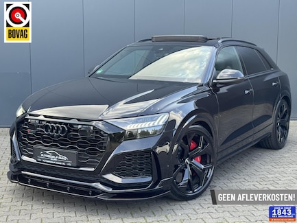 Audi RS Q8 0