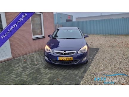 Opel Astra 0