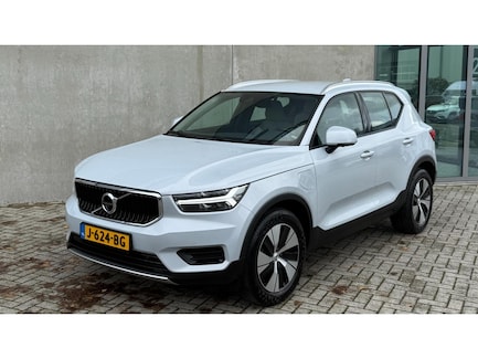 Volvo XC40 0